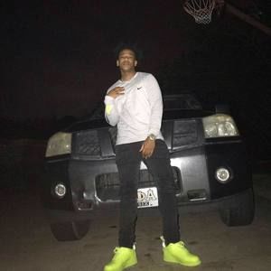 Meet your Posher, Cameron